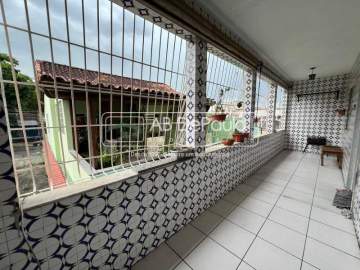 Imperdível - SULACAP - EXCELENTE Apartamento tipo Casa junto a todo Comércio do Bairro, composto de 2 Dormitórios amplos - ABCA20123