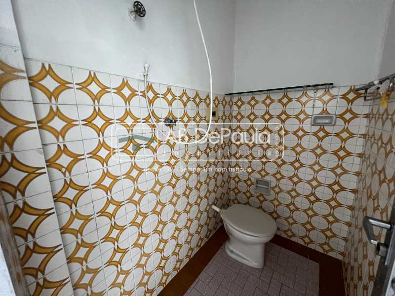 BANHEIRO DE SERVIÇO - 22