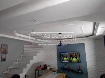 EXCLUSIVIDADE - VENDE NA TAQUARA - CASA DUPLEX COM AMPLO TERRAÇO - ABCA30181