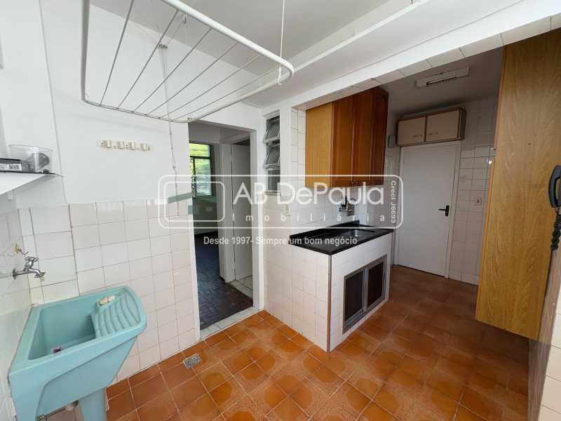 ÁREA DE SERVIÇO - 19