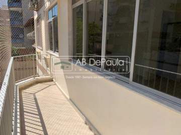 ACEITA FINANCIAMENTO - VILA VALQUEIRE - NOVA VALQUEIRE - No coração de bairro! EXCELENTE APARTAMENTO com 81m2, DESOCUPADO, SOL DA MANHÃ, CLARO E AREJADO - ABAP30162