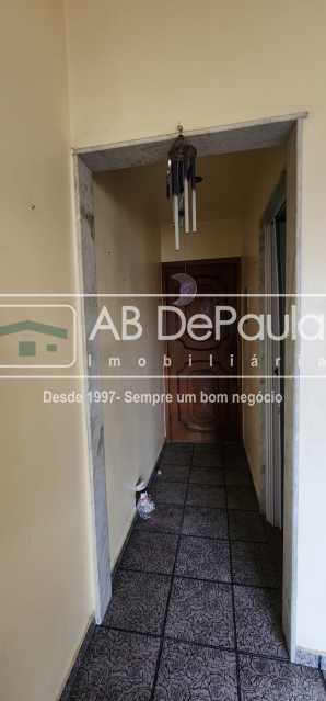 Conheça 5. do imóvel - MADUREIRA - Juntinho a Av. Edgar Romero, Bom Apartamento desocupado, dois dormitórios, sala e varanda amplas - ABAP20725 - 4 5. - 4