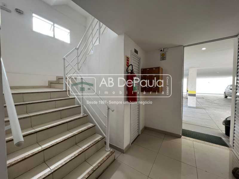 HALL ELEVADOR E ESCADA - 25