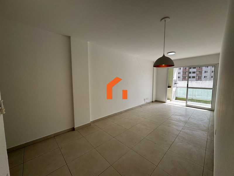 SALA - 4