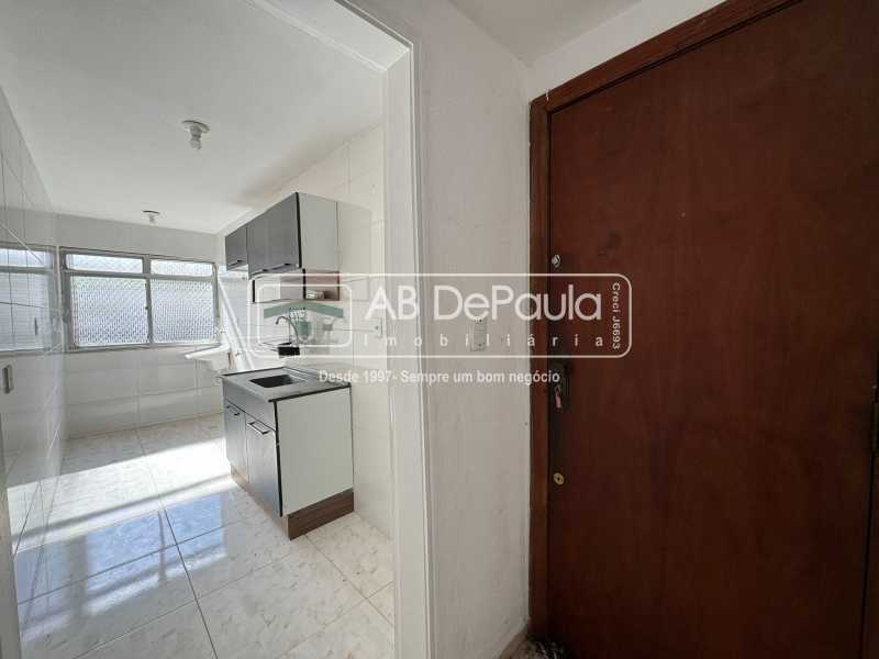 Conheça HALL do imóvel - VENDE EM SULACAP - CONDOMÍNIO SULACAP II - TERCEIRO ANDAR (DOIS LANCES DE ESCADA APENAS) - ABAP20767 - 24 HALL - 24
