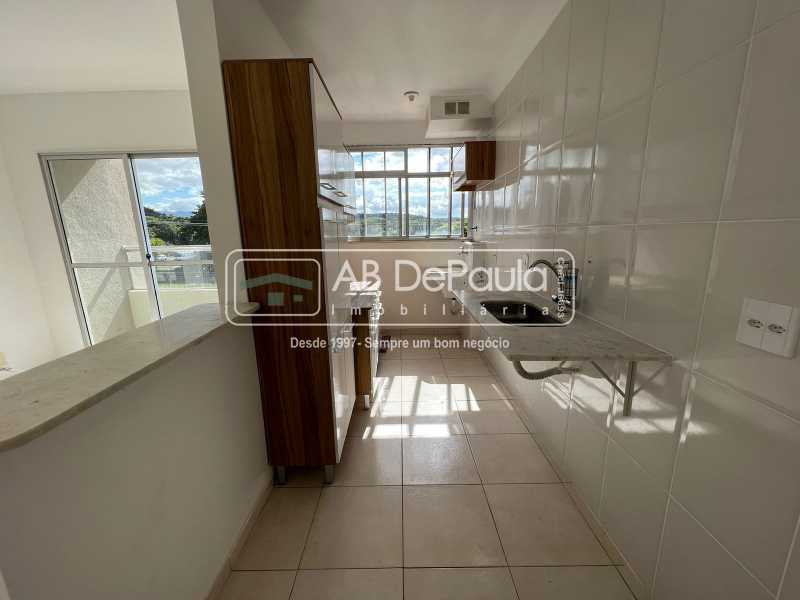 Conheça COZINHA do imóvel - JARDIM SULACAP - APARTAMENTO, Sala (Varanda) e 02 Dormitórios (Suíte Canadense) - CONDOMÍNIO PORTAL DO BOSQUE - ABAP20781 - 18 COZINHA - 18