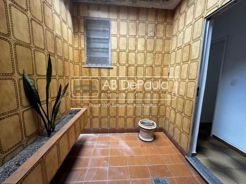 Conheça . do imóvel - VENDE EM JARDIM SULACAP - CASA COM AMPLO QUINTAL - E X C L U S I V I D A D E - ABCA30218 - 12 . - 12
