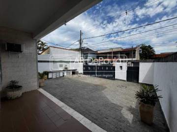 Ótima localização - VENDE EM JARDIM SULACAP - CASA COM AMPLO QUINTAL - E X C L U S I V I D A D E - ABCA30218