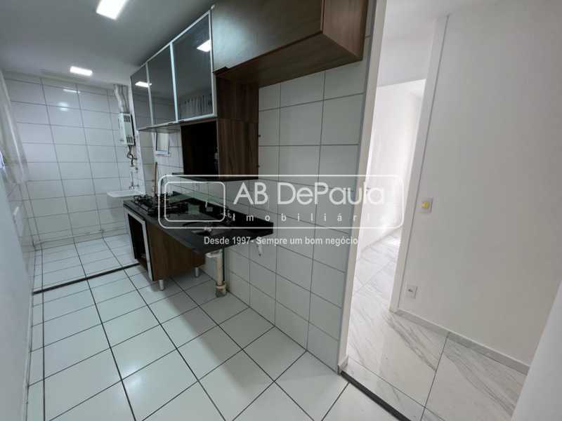 Conheça COZINHA do imóvel - TAQUARA - EST. DO RIO GRANDE - CONDOMÍNIO COMPLETO JACAREPAGUÁ II - APARTAMENTO - ABAP20806 - 20 COZINHA - 20