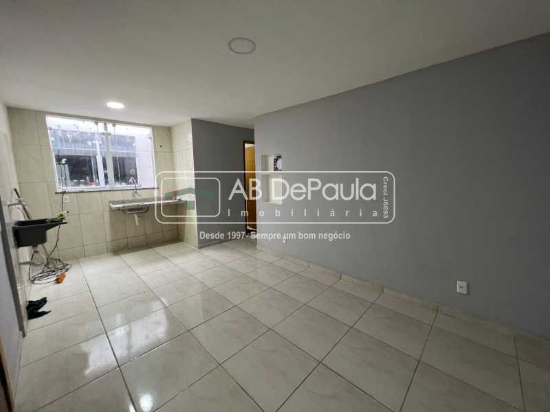 Conheça SALA E COZINHA do imóvel - VENDE NA ESTRADA MANUEL NOGUEIRA DE SÁ - APARTAMENTO COM 02 QUARTOS - ABAP20807 - 1 SALA E COZINHA - 1