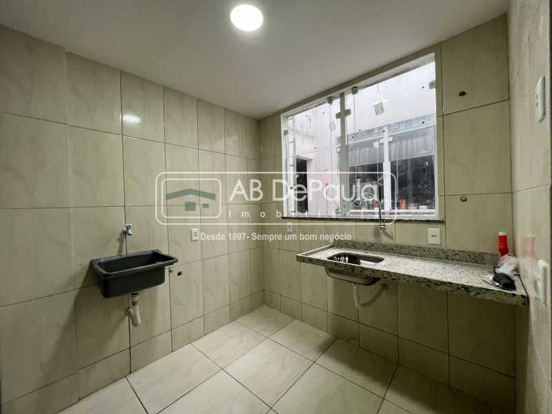 Conheça COZINHA E ÁREA DE SERVIÇO do imóvel - VENDE NA ESTRADA MANUEL NOGUEIRA DE SÁ - APARTAMENTO COM 02 QUARTOS - ABAP20807 - 4 COZINHA E ÁREA DE SERVIÇO - 4