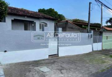 ACEITA FINANCIAMENTO - VENDE EM JARDIM SULACAP - CASA LINEAR COM 03 QUARTOS E AMPLO TERRENO COM 480m2 - ABCA30228