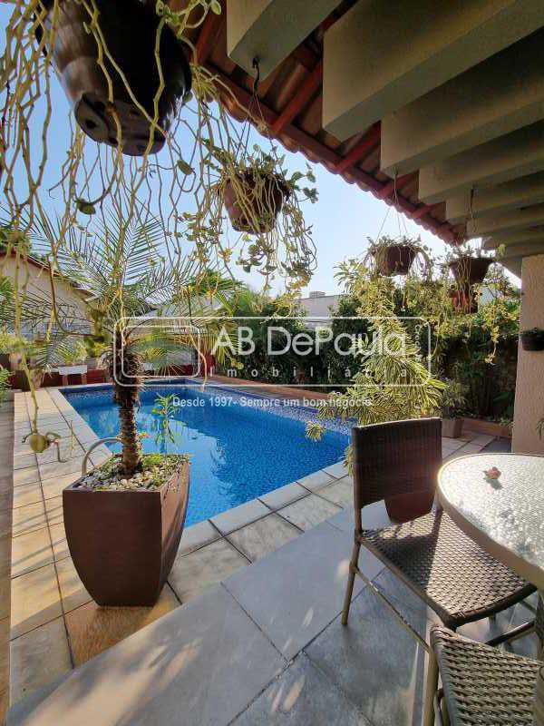 Conheça 20231110_162001 do imóvel - VENDE EM VILA VALQUEIRE - CASA LINEAR COM PISCINA E 04 QUARTOS - ABCA40086 - 6 20231110_162001 - 6