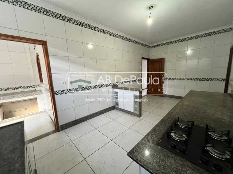 Conheça COZINHA do imóvel - VENDE NO CONDOMÍNIO NOVA VALQUEIRE - APARTAMENTO COM 03 DORMITÓRIOS (SENDO 2 SUÍTES) - ABAP30186 - 19 COZINHA - 19