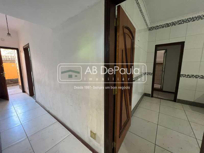 Conheça CIRCULAÇÃO HALL do imóvel - VENDE NO CONDOMÍNIO NOVA VALQUEIRE - APARTAMENTO COM 03 DORMITÓRIOS (SENDO 2 SUÍTES) - ABAP30186 - 14 CIRCULAÇÃO HALL - 14