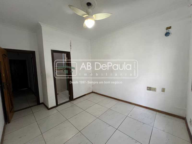 Conheça QUARTO 02 SUÍTE do imóvel - VENDE NO CONDOMÍNIO NOVA VALQUEIRE - APARTAMENTO COM 03 DORMITÓRIOS (SENDO 2 SUÍTES) - ABAP30186 - 12 QUARTO 02 SUÍTE - 12