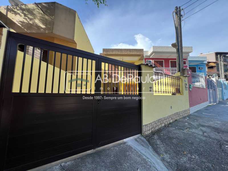 Conheça FACHADA do imóvel - JARDIM SULACAP - ÓTIMA RESIDÊNCIA, DESOCUPADA, TODA AMPLA, 03 DORMITÓRIOS (01 SUÍTE) - ABCA30234 - 27 FACHADA - 27