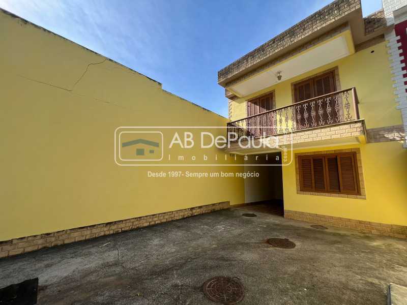 Conheça GARAGEM do imóvel - JARDIM SULACAP - ÓTIMA RESIDÊNCIA, DESOCUPADA, TODA AMPLA, 03 DORMITÓRIOS (01 SUÍTE) - ABCA30234 - 2 GARAGEM - 2