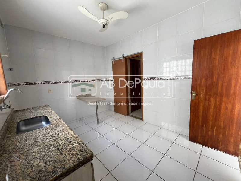 Conheça COZINHA do imóvel - JARDIM SULACAP - ÓTIMA RESIDÊNCIA, DESOCUPADA, TODA AMPLA, 03 DORMITÓRIOS (01 SUÍTE) - ABCA30234 - 11 COZINHA - 11