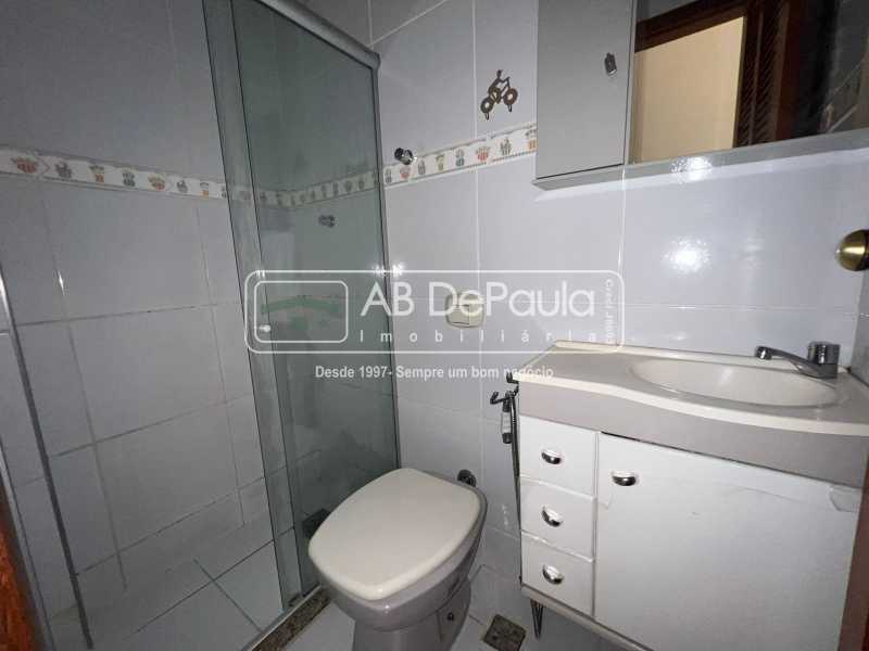 Conheça BANHEIRO SUÍTE do imóvel - JARDIM SULACAP - ÓTIMA RESIDÊNCIA, DESOCUPADA, TODA AMPLA, 03 DORMITÓRIOS (01 SUÍTE) - ABCA30234 - 22 BANHEIRO SUÍTE - 22