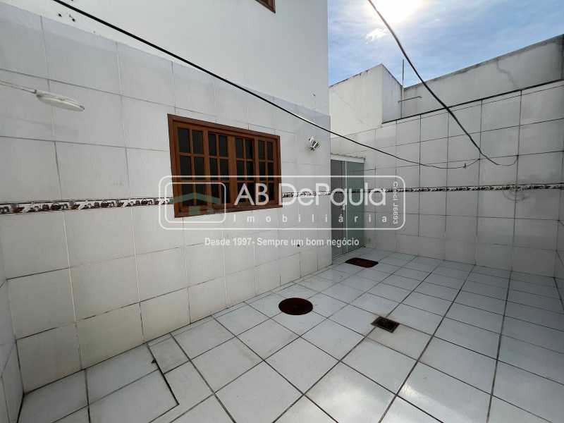 Conheça QUINTAL do imóvel - JARDIM SULACAP - ÓTIMA RESIDÊNCIA, DESOCUPADA, TODA AMPLA, 03 DORMITÓRIOS (01 SUÍTE) - ABCA30234 - 16 QUINTAL - 16