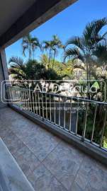 ACEITA FINANCIAMENTO - VILA VALQUEIRE - Na Rua Namur - Excelente apartamento DESOCUPADO (Chaves na Loja), de frente e cm vista livre - ABAP20852