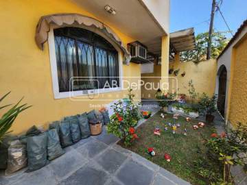 Imperdível - JARDIM SULACAP - Excelente residência, CLARA e AREJADA. São 03 Amplos Dormitórios (01 Suíte, Closet) - ABCA30249