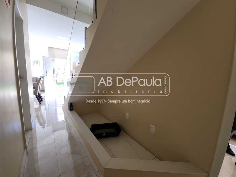 Conheça bdf8126e-ec2d-472c-ba5c-398141 do imóvel - IRAJÁ - Excelente residência, CLARA e AREJADA, 03 Amplos Dormitórios (Sendo 02 com Suíte e 01 com Closet),140 m² de área construída. - ABCA30252 - 9 bdf8126e-ec2d-472c-ba5c-398141 - 9