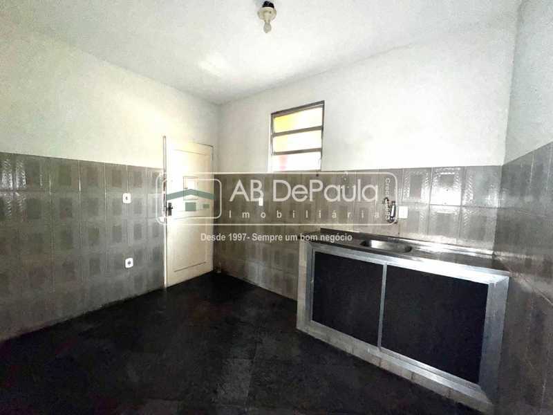 Conheça COZINHA do imóvel - ALUGA EM REALENGO - R. PIRAQUARA, 1202 - APARTAMENTO COM 02 QUARTOS - ABAP20898 - 17 COZINHA - 17