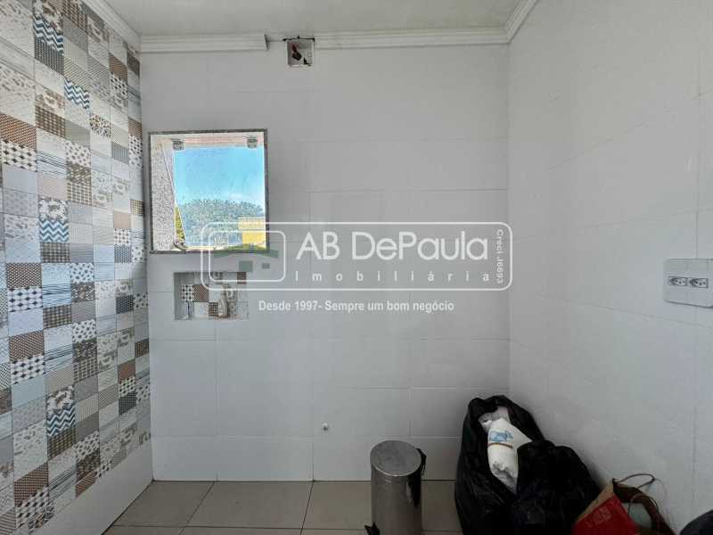 Conheça BANHEIRO QUARTO 02 do imóvel - VENDE EM SULACAP - RUA VICENTE NEIVA - CASA DUPLEX COM EDÍCULA - ABCA50027 - 19 BANHEIRO QUARTO 02 - 19