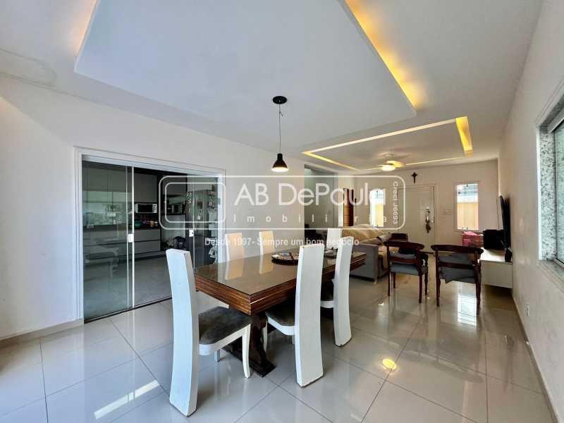 Conheça SALA do imóvel - VENDE EM SULACAP - RUA VICENTE NEIVA - CASA DUPLEX COM EDÍCULA - ABCA50027 - 4 SALA - 4