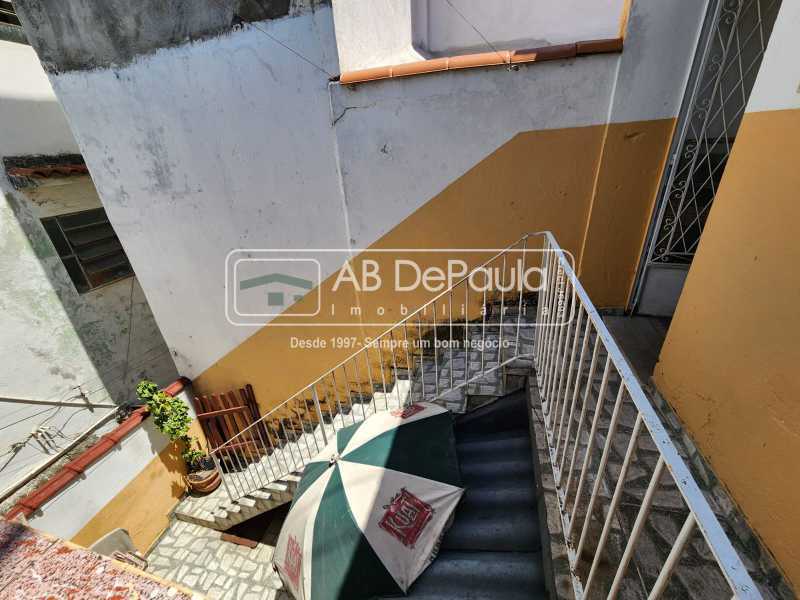 Conheça 1bc8f920-58e0-4d7a-a4db-2a66ee do imóvel - VILA VALQUEIRE - Juntinho a Praça Saiqui. Ótima casa, com 03 Amplos Dormitórios, localizada próximo a supermercados, bancos e a todo comércio existente no bairro, - ABCA30262 - 17 1bc8f920-58e0-4d7a-a4db-2a66ee - 17