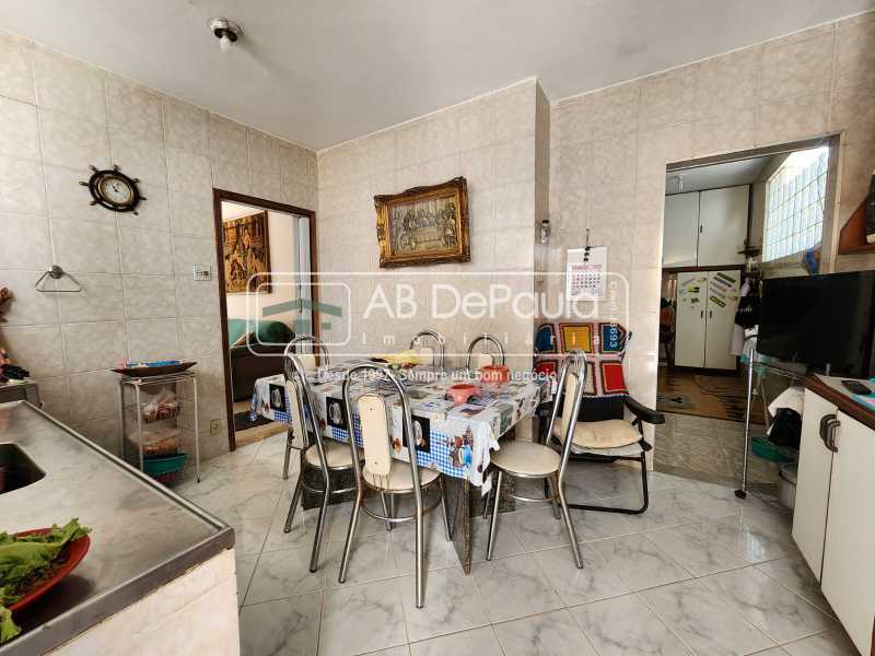 Conheça 8ed2e4f6-d8f2-4c78-b7dd-4ffe1d do imóvel - VILA VALQUEIRE - Juntinho a Praça Saiqui. Ótima casa, com 03 Amplos Dormitórios, localizada próximo a supermercados, bancos e a todo comércio existente no bairro, - ABCA30262 - 10 8ed2e4f6-d8f2-4c78-b7dd-4ffe1d - 10