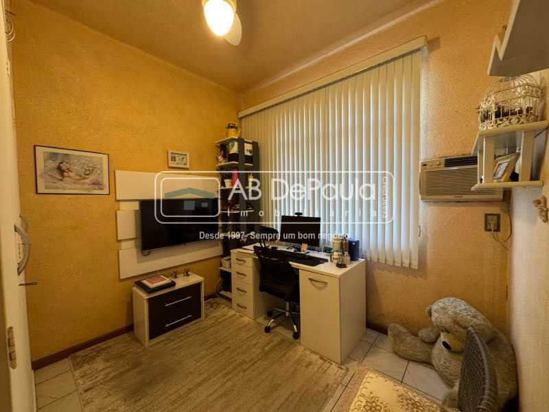 Conheça QUARTO 01 do imóvel - ALUGA EM VILA VALQUEIRE - R. POTIRENDABA, 92 - CASA LINEAR COM PISCINA E 04 QUARTOS - ABCA40100 - 14 QUARTO 01 - 14