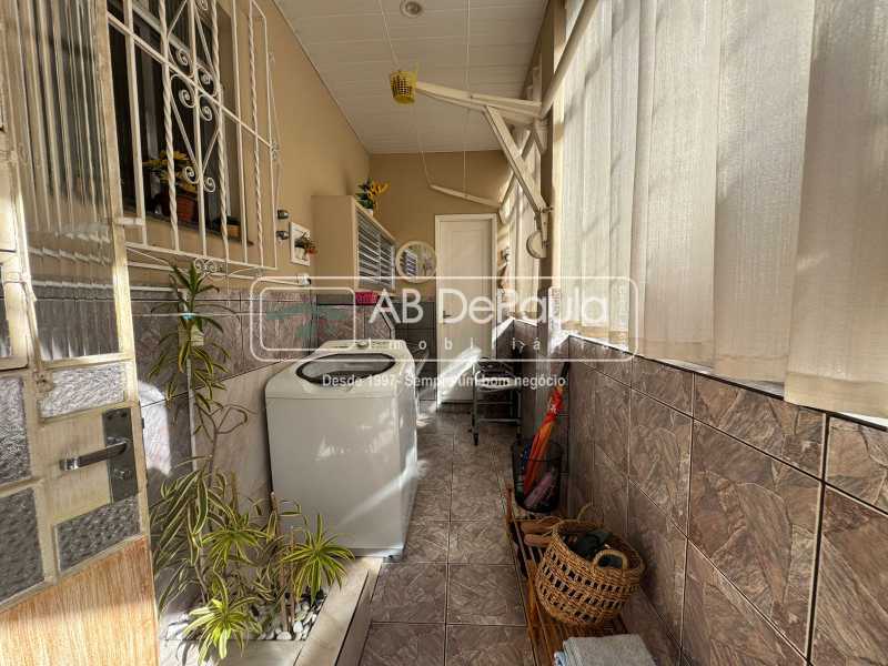 Conheça LAVANDERIA do imóvel - ALUGA EM VILA VALQUEIRE - R. POTIRENDABA, 92 - CASA LINEAR COM PISCINA E 04 QUARTOS - ABCA40100 - 19 LAVANDERIA - 19