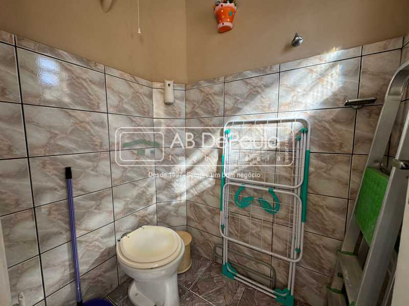 Conheça BANHEIRO DE SERVIÇO do imóvel - ALUGA EM VILA VALQUEIRE - R. POTIRENDABA, 92 - CASA LINEAR COM PISCINA E 04 QUARTOS - ABCA40100 - 20 BANHEIRO DE SERVIÇO - 20