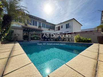 Imperdível - ALUGA EM VILA VALQUEIRE - R. POTIRENDABA, 92 - CASA LINEAR COM PISCINA E 04 QUARTOS - ABCA40100