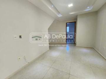 ACEITA FINANCIAMENTO - VENDE EM VILA VALQUEIRE - R. CAMARATUBA - APARTAMENTO TIPO CASA - ABAP20924
