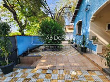 JARDIM SULACAP - Ótima casa com 123 m² contruídos, 03 dormitórios AMPLO quintal. - ABCA30268