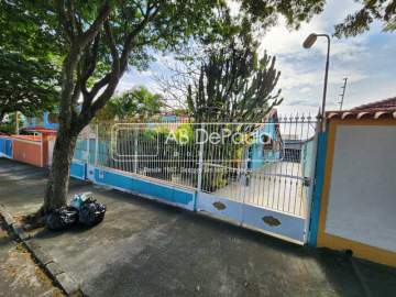 ACEITA FINANCIAMENTO - JARDIM SULACAP - Exclusividade na Região. Excelente Residência Linear em Terreno de 480,00m², 03 Dormitórios e Amplo quintal - ABCA30269