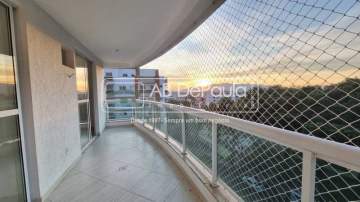 ACEITA FINANCIAMENTO - Apartamento à Venda Vila Valqueire - 2 Quartos sendo um Suíte - Varandão - ABAP20931