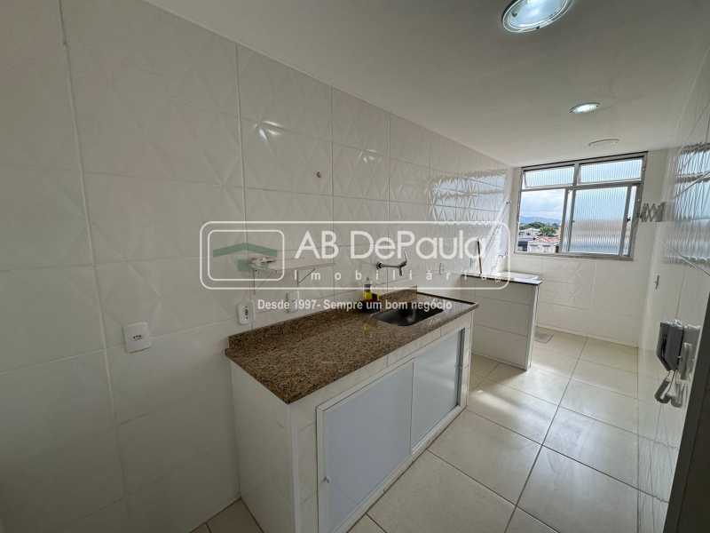 Conheça COZINHA do imóvel - ALUGA EM REALENGO - R. GAL. SEZEFREDO, 310 - APARTAMENTO COM 02 QUARTOS - ABAP20934 - 19 COZINHA - 19