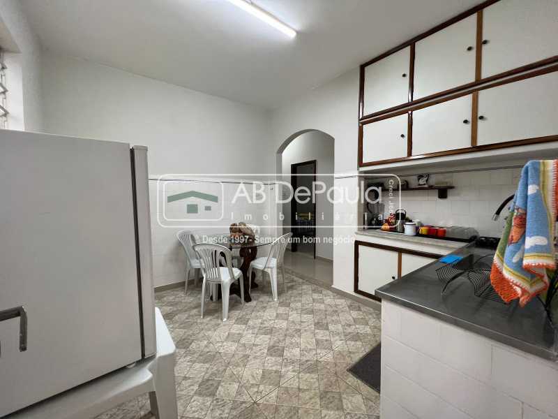 Conheça COZINHA do imóvel - ALUGA EM SULACAP - R. TEODORO SAMPAIO, 180 - CASA LINEAR COM 03 QUARTOS - ABCA30271 - 9 COZINHA - 9