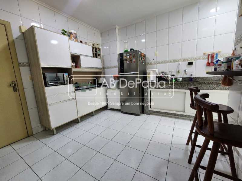 Conheça d97ed187-dfcd-40a3-b0f8-1c4267 do imóvel - VILA VALQUEIRE - ÓTIMO APARTAMENTO COM 02 DORMITÓRIOS (SUÍTE) E DEPENDÊNCIA DE EMPREGADA - ABAP20942 - 25 d97ed187-dfcd-40a3-b0f8-1c4267 - 25