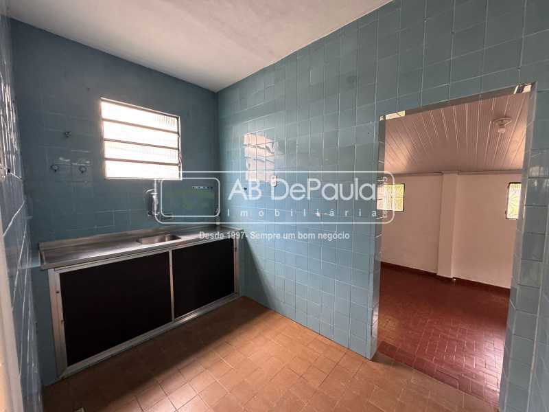 Conheça COZINHA do imóvel - ALUGA EM SULACAP - R. SILIO BOCANERA, 230 - CASA LINEAR COM 03 QUARTOS - ABCA30273 - 17 COZINHA - 17