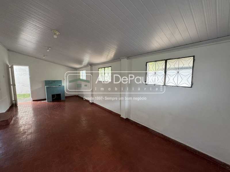 Conheça COPA E ÁREA SERVIÇO do imóvel - ALUGA EM SULACAP - R. SILIO BOCANERA, 230 - CASA LINEAR COM 03 QUARTOS - ABCA30273 - 22 COPA E ÁREA SERVIÇO - 22
