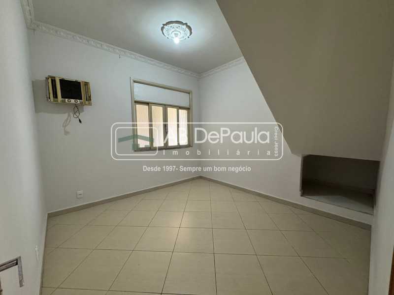 Conheça QUARTO 01 do imóvel - ALUGA EM BENTO RIBEIRO - R. MARINA, 236 - CASA TÉRREA COM 03 QUARTOS - ABCA20216 - 8 QUARTO 01 - 8