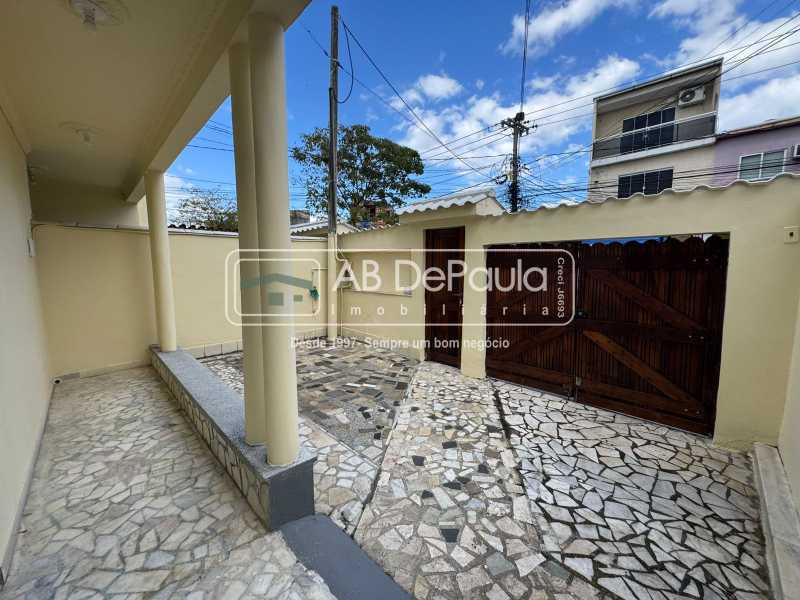 Conheça FRENTE COM GARAGEM do imóvel - ALUGA EM BENTO RIBEIRO - R. MARINA, 236 - CASA TÉRREA COM 03 QUARTOS - ABCA20216 - 3 FRENTE COM GARAGEM - 3