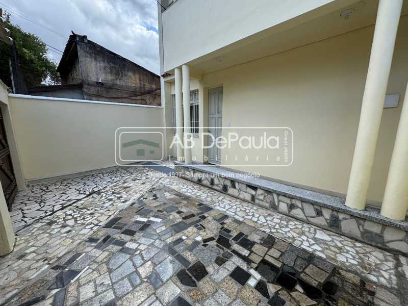 Conheça FRENTE COM GARAGEM do imóvel - ALUGA EM BENTO RIBEIRO - R. MARINA, 236 - CASA TÉRREA COM 03 QUARTOS - ABCA20216 - 2 FRENTE COM GARAGEM - 2