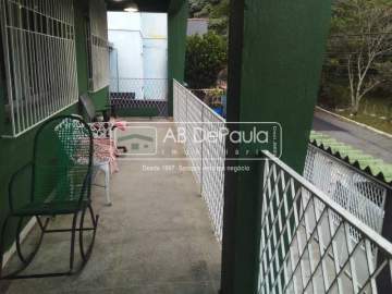 ACEITA FINANCIAMENTO - JARDIM SULACAP - Excelente casa 03 dormitórios, amplo quintal + uma edícula com quarto, sala, cozinha e banheiro. - ABCA30278